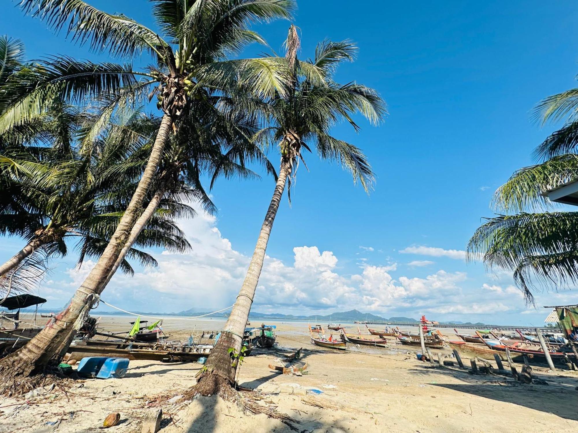 Koh Mook Rem Ley Hotel Trang Bagian luar foto