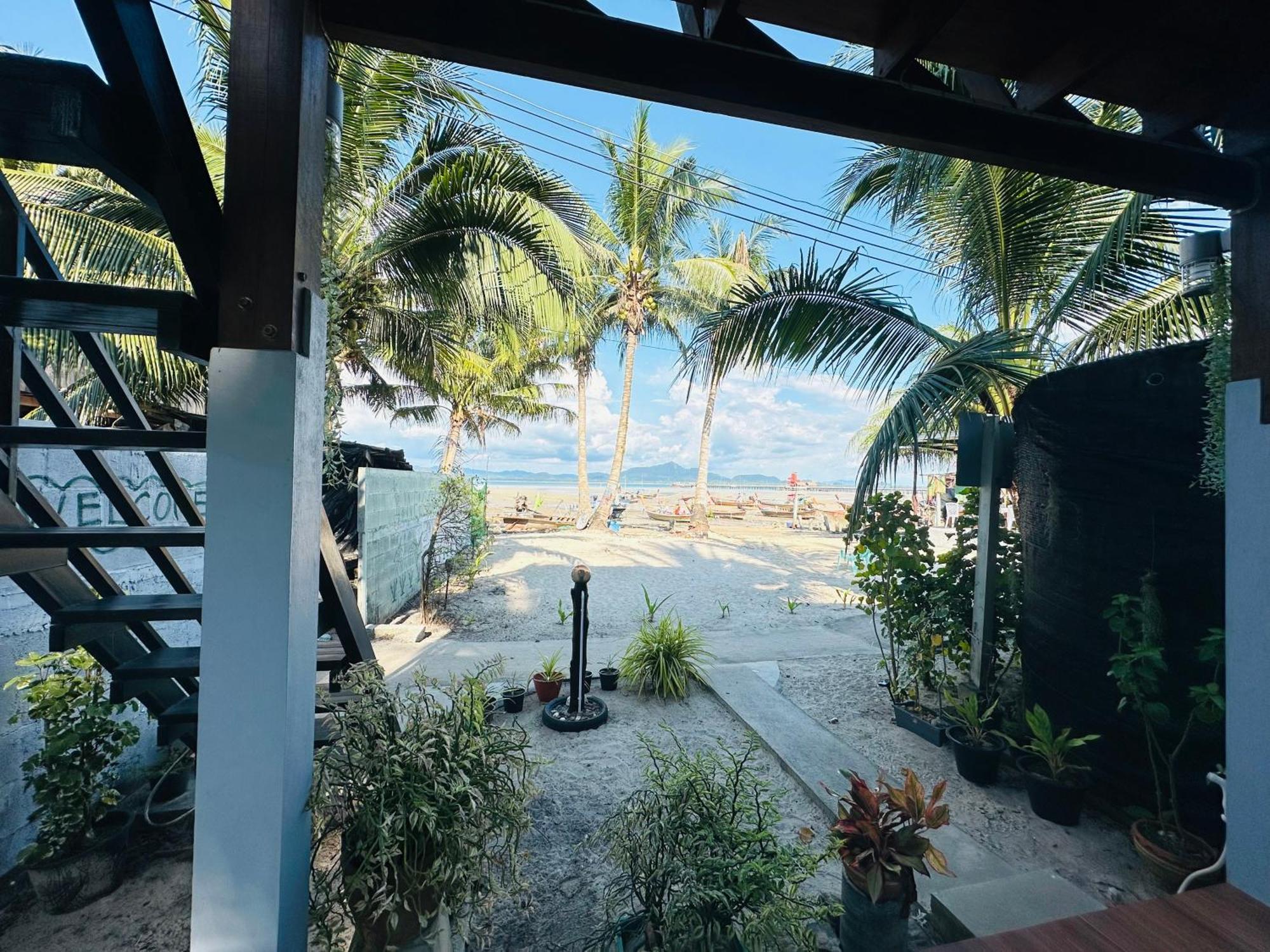 Koh Mook Rem Ley Hotel Trang Bagian luar foto
